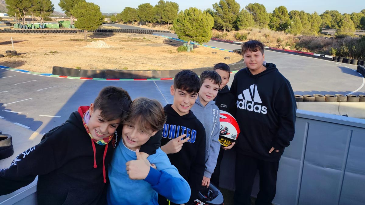 Celebrando nuestro cumpleaños en Karting Calafat